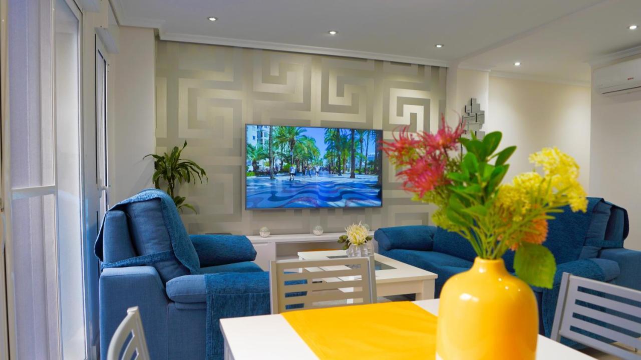 Stylish & Spacious Family Apartment Near Beach & Vibrant Historic Market Alicante Eksteriør billede