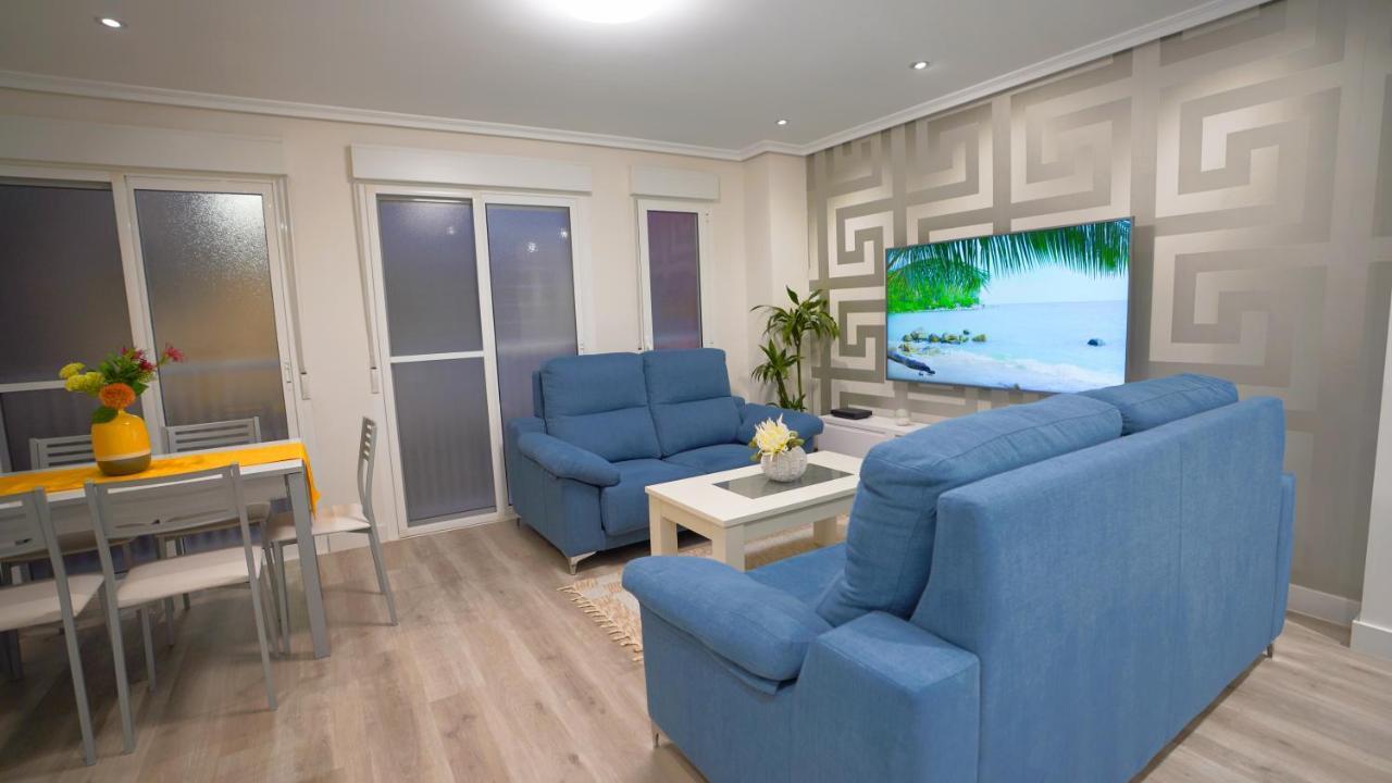 Stylish & Spacious Family Apartment Near Beach & Vibrant Historic Market Alicante Eksteriør billede
