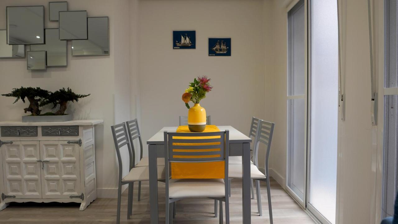 Stylish & Spacious Family Apartment Near Beach & Vibrant Historic Market Alicante Eksteriør billede