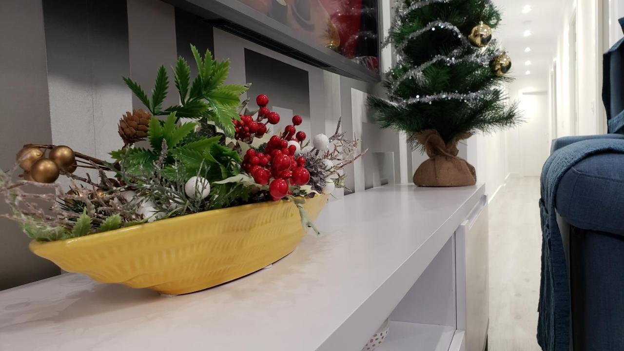 Stylish & Spacious Family Apartment Near Beach & Vibrant Historic Market Alicante Eksteriør billede