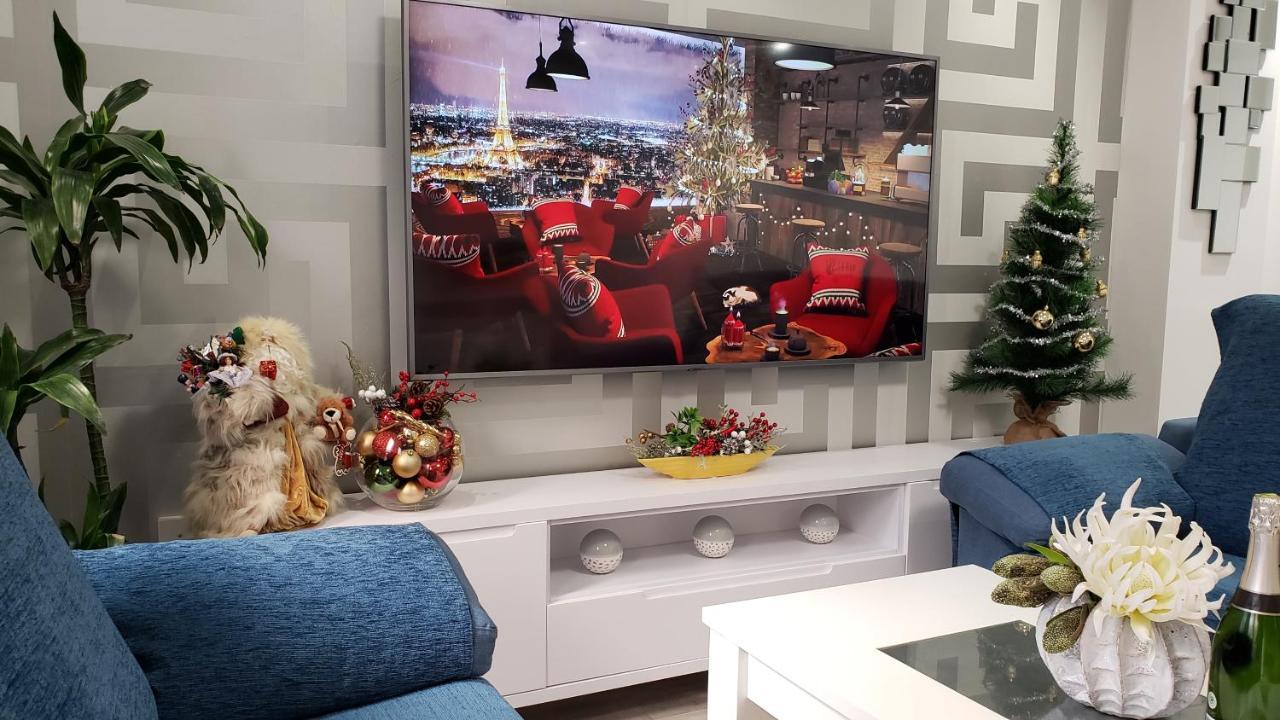 Stylish & Spacious Family Apartment Near Beach & Vibrant Historic Market Alicante Eksteriør billede